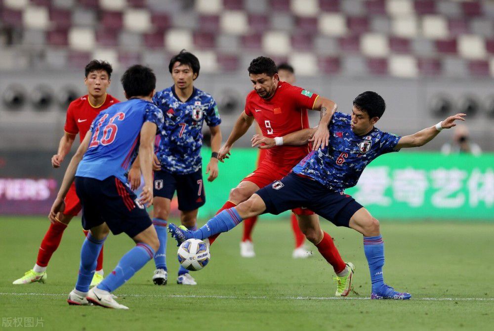 那不勒斯半场0-0战平卡利亚里。